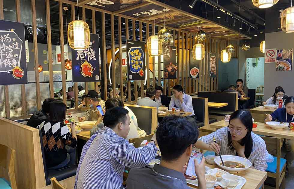 帽牌貨冒菜加盟店二十