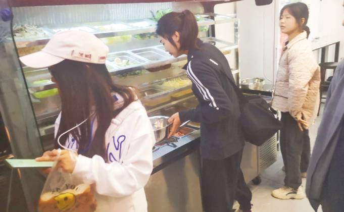加盟一個冒菜店需要了解些什么？