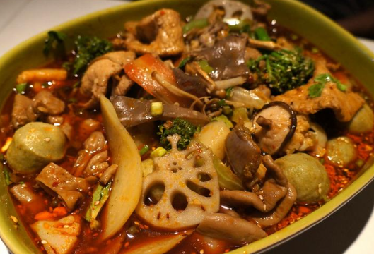 冒菜店加盟還是自己開(kāi)比較好呢？