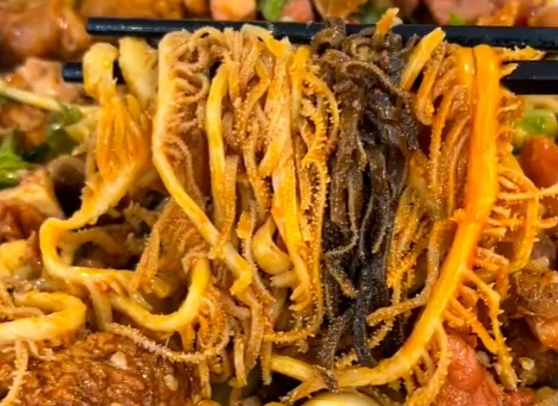 麻辣燙和冒菜有什么不同？快來看看這兩個的區(qū)別