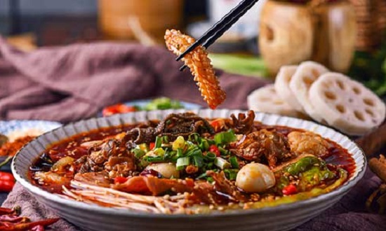 帽牌貨冒菜加盟多少錢(qián)？門(mén)檻低加盟費(fèi)用不高